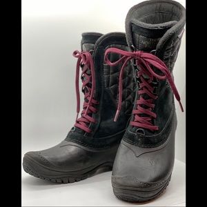 ❄️ The North Face Thermoball Utility Mid Boots.